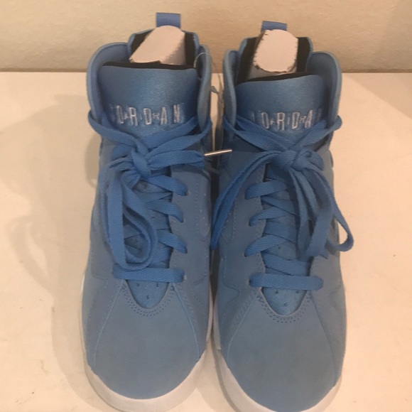 Retro Jordan 7 “Pantone/UNC” - Picture 2 of 8